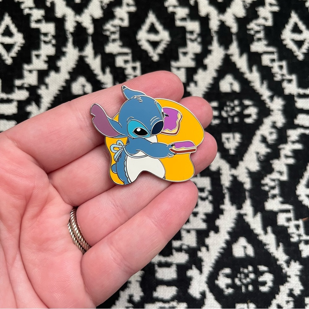 Disney Parks Magical Chefs Mystery Blind Box Pin - Stitch